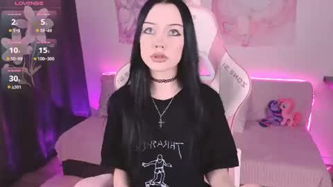 Snapshot of ophelia_amber chatting on July 10, 3:03 pm Ophelia online show from July 10, 3:03 pm