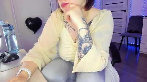 Snapshot of ophelia_mm chatting on May 30, 8:22 am Ophelia online show from May 30, 8:22 am