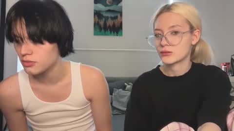 Bella and John online show from December 1, 12:04 am