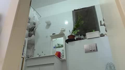 or online show from January 30, 9:25 am