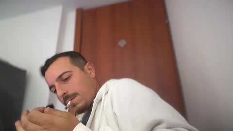 or online show from November 26, 9:10 am