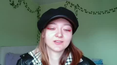 Snapshot of orange___melani chatting on April 14, 11:16 am Melani online show from April 14, 11:16 am