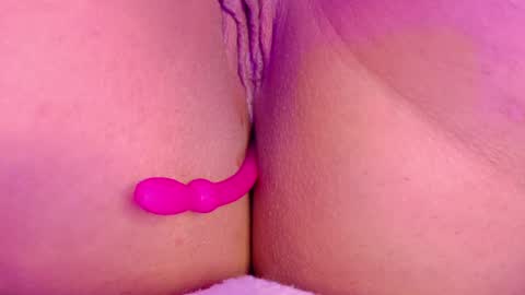 Snapshot of orchidekitty chatting on May 14, 11:11 pm orchidekitty online show from May 14, 11:11 pm