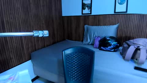 Snapshot of ori_whore chatting on May 3, 10:38 pm ori_whore online show from May 3, 10:38 pm