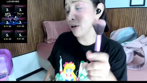 Snapshot of ori_whore chatting on May 27, 1:24 am ori_whore online show from May 27, 1:24 am