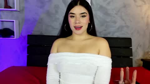 Snapshot of oriana__03 chatting on May 21, 11:39 am Oriana online show from May 21, 11:39 am