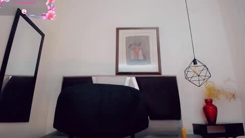 Snapshot of oriana_braom chatting on February 12, 12:27 am Oriana braom online show from February 12, 12:27 am