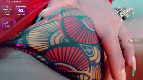 Snapshot of oriana_braom chatting on January 9, 7:37 pm Oriana braom online show from January 9, 7:37 pm