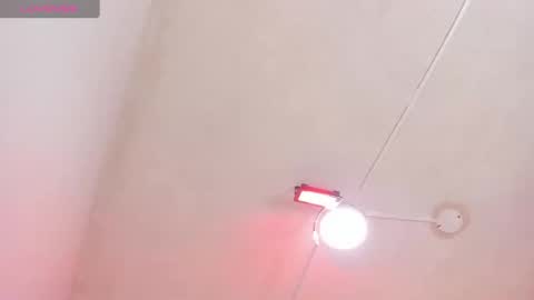 Snapshot of oriana_guzman chatting on December 7, 2:46 pm Miss Guzman online show from December 7, 2:46 pm