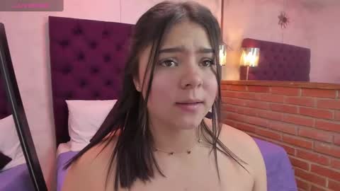 Snapshot of oriana_guzman chatting on December 13, 3:32 pm Miss Guzman online show from December 13, 3:32 pm