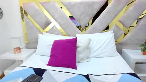 Snapshot of oriana_guzman chatting on January 27, 6:52 pm Miss Guzman online show from January 27, 6:52 pm