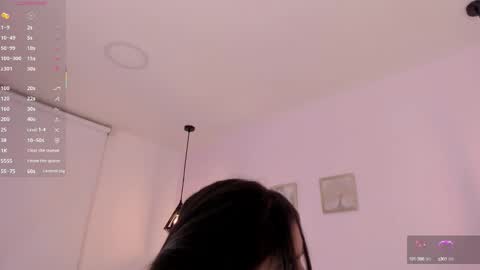 Snapshot of oriana_guzman chatting on September 19, 1:07 am Miss Guzman online show from September 19, 1:07 am