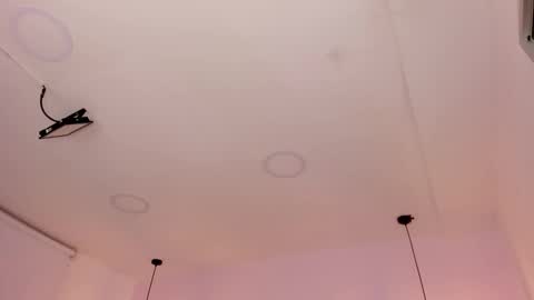 Snapshot of oriana_guzman chatting on September 27, 1:10 am Miss Guzman online show from September 27, 1:10 am