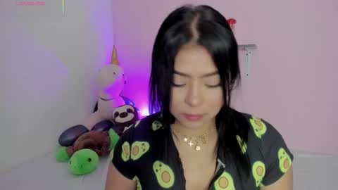 Snapshot of oriana_guzman chatting on November 14, 2:10 am Miss Guzman online show from November 14, 2:10 am