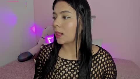 Snapshot of oriana_guzman chatting on December 13, 7:53 pm Miss Guzman online show from December 13, 7:53 pm