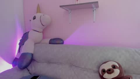 Miss Guzman  online show from May 4, 3:24 am