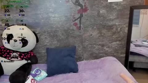 Snapshot of oriana_olsen chatting on June 5, 6:52 am Oriana online show from June 5, 6:52 am