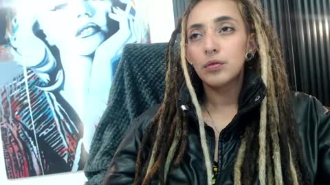 Snapshot of orianna_bodmod chatting on June 5, 5:47 am ORIANNA online show from June 5, 5:47 am