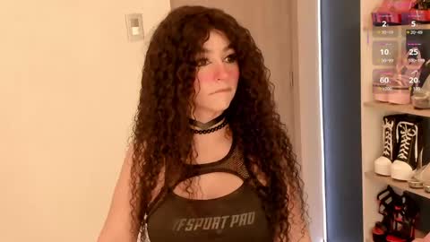 Snapshot of orianna_reed chatting on May 27, 1:24 am oriana online show from May 27, 1:24 am