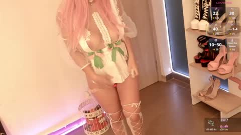 Snapshot of orianna_reed chatting on June 4, 1:33 am oriana online show from June 4, 1:33 am