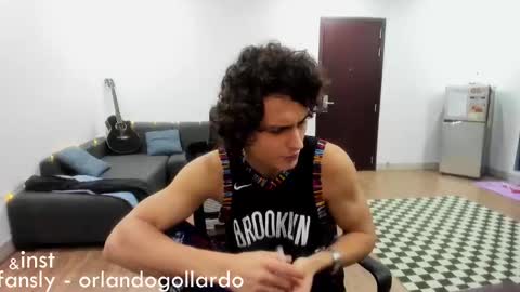 Snapshot of orlando__bloom chatting on January 3, 4:06 pm Fansly and Instagram - online show from January 3, 4:06 pm