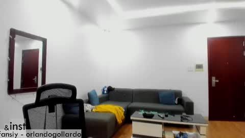 Snapshot of orlando__bloom chatting on March 4, 11:08 am Fansly and Instagram - online show from March 4, 11:08 am