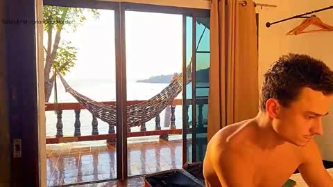 Fansly and Instagram -  online show from December 19, 10:44 am