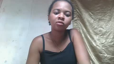 ornellahhh online show from December 4, 6:38 pm