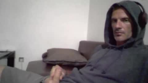 Snapshot of orwel09 chatting on January 14, 3:50 pm orwel09 online show from January 14, 3:50 pm