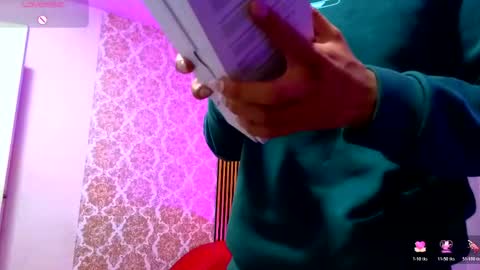 Snapshot of osamu_tay chatting on May 15, 3:24 am osamu_tay online show from May 15, 3:24 am