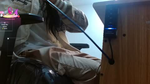 Snapshot of osamu_tay chatting on July 16, 3:01 am osamu_tay online show from July 16, 3:01 am