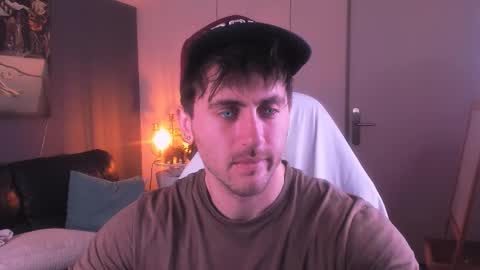 Snapshot of oscar_miller_ chatting on September 28, 9:09 pm Oscar online show from September 28, 9:09 pm