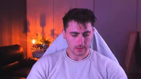 Snapshot of oscar_miller_ chatting on October 13, 9:15 pm Oscar online show from October 13, 9:15 pm