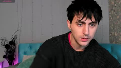 Snapshot of oscar_miller_ chatting on February 6, 9:07 pm Oscar online show from February 6, 9:07 pm