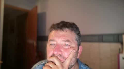 Snapshot of oscarbcncat chatting on July 1, 5:23 pm oscarbcncat online show from July 1, 5:23 pm