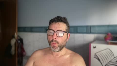Snapshot of oscarbcncat chatting on July 18, 4:00 pm oscarbcncat online show from July 18, 4:00 pm