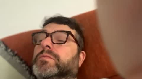 Snapshot of oscarbcncat chatting on July 21, 9:44 am oscarbcncat online show from July 21, 9:44 am
