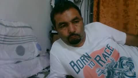 oscarjhe3512 online show from February 18, 1:56 am