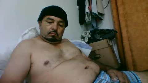 oscarjhe3512 online show from June 6, 2:05 am
