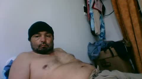 oscarjhe3512 online show from July 13, 3:09 am