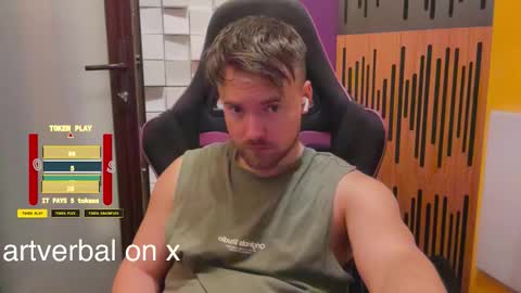 Snapshot of oscarsavage chatting on October 25, 6:13 pm Oscar Steel Savage online show from October 25, 6:13 pm