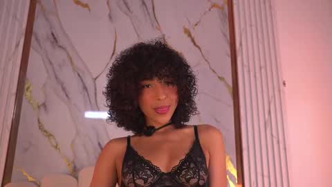 Oshun  online show from January 15, 1:16 pm