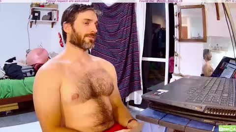 Osito Blanco online show from December 3, 4:09 am