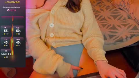 Snapshot of oskar_fucker chatting on January 30, 3:51 pm Leliana online show from January 30, 3:51 pm