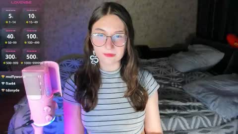 Snapshot of oskar_fucker chatting on September 21, 3:41 am Leliana online show from September 21, 3:41 am