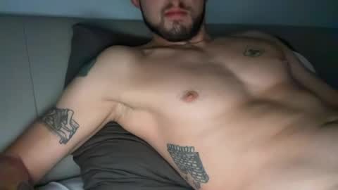 Snapshot of oskarjosefhula chatting on July 5, 2:35 pm oskarito online show from July 5, 2:35 pm