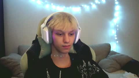 Ostin online show from December 6, 10:38 am