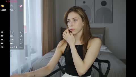 Anne online show from November 6, 8:26 am