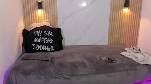 Otto Andrew online show from February 19, 11:34 pm