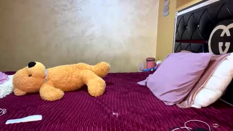 Snapshot of oumaimasoufaine66 chatting on September 26, 7:29 pm oumaimasoufaine66 online show from September 26, 7:29 pm